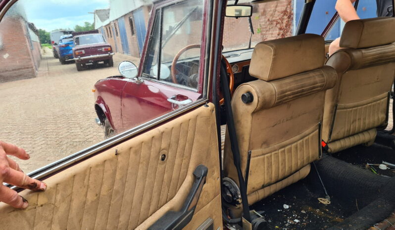 
								Alfa Rlomeo Giulia Berlina 2000 barnfind full									