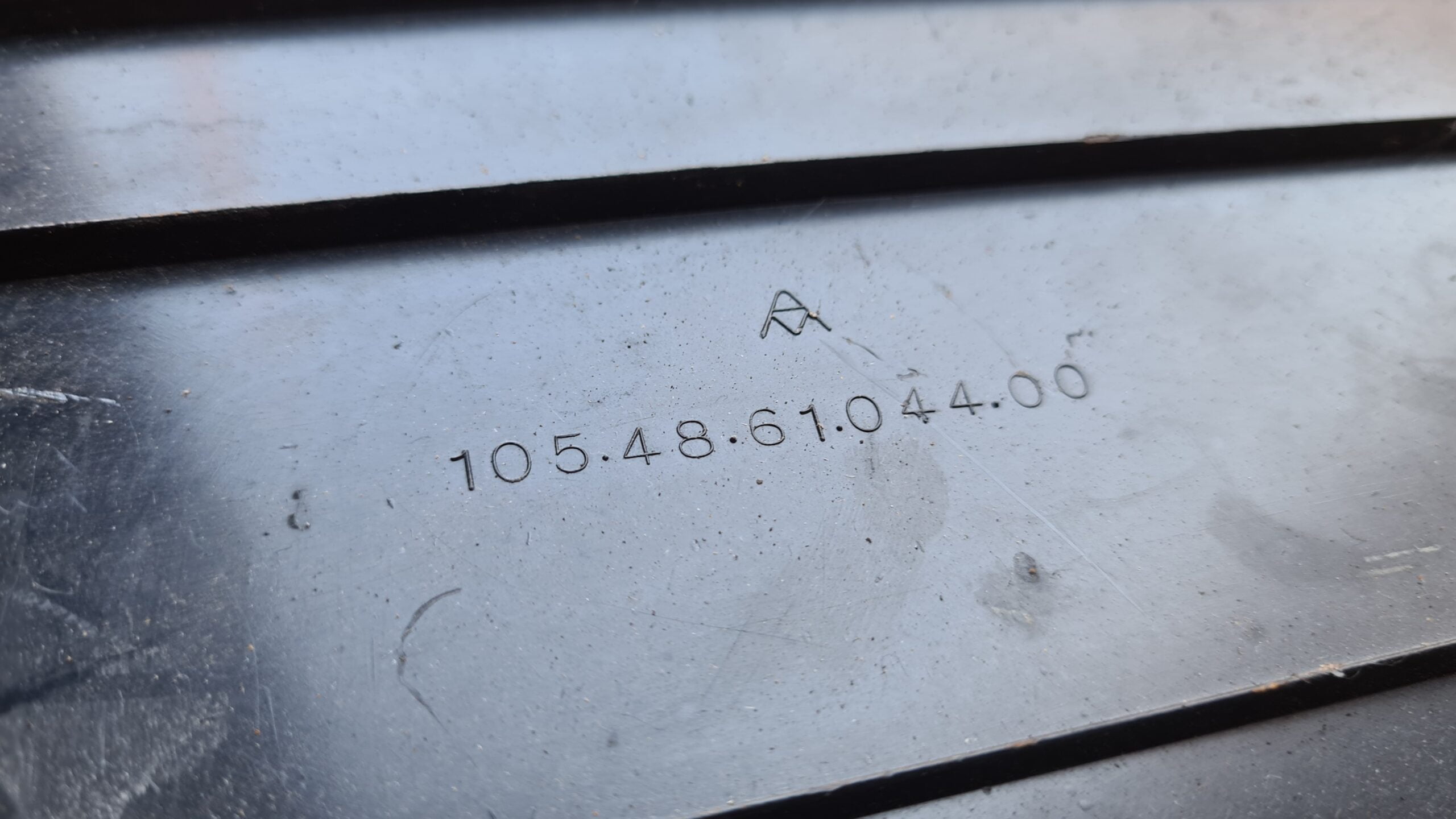Aflegplankje onder dashboard Alfa Romeo Nuova Super