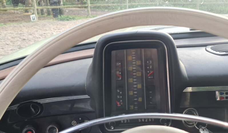 
								Mercedes 230 W110 1968 “Heckflosse” full									