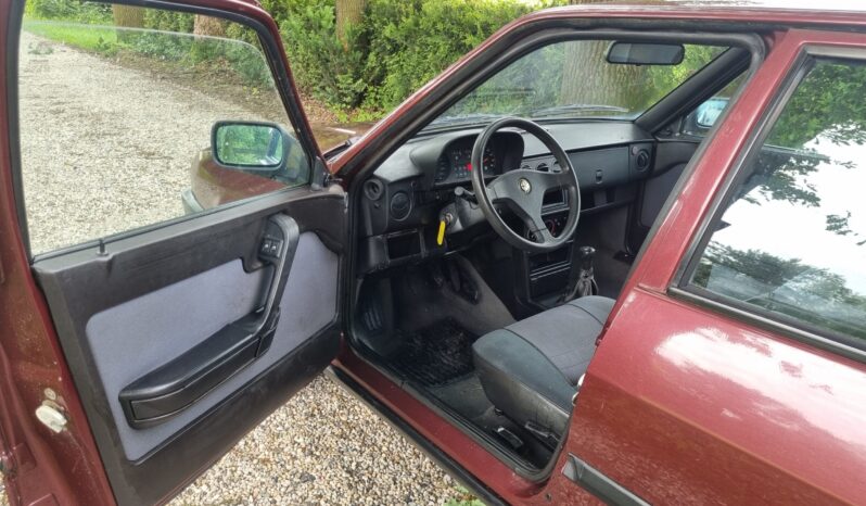 
								Alfa Romeo 33 1.4 IE 1994 full									
