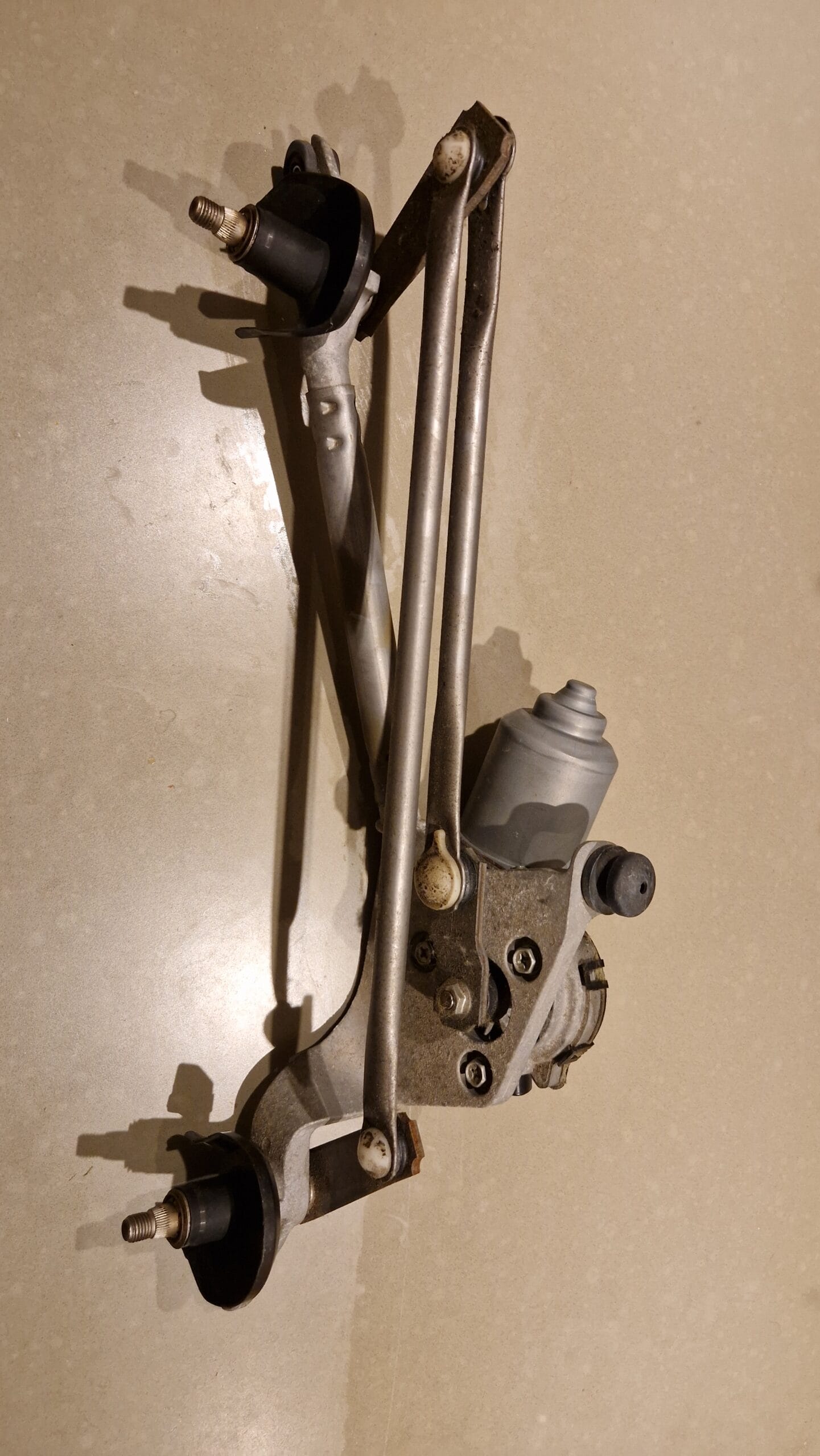 Ruitenwissermotor met stangen voor Toyota Yaris P90