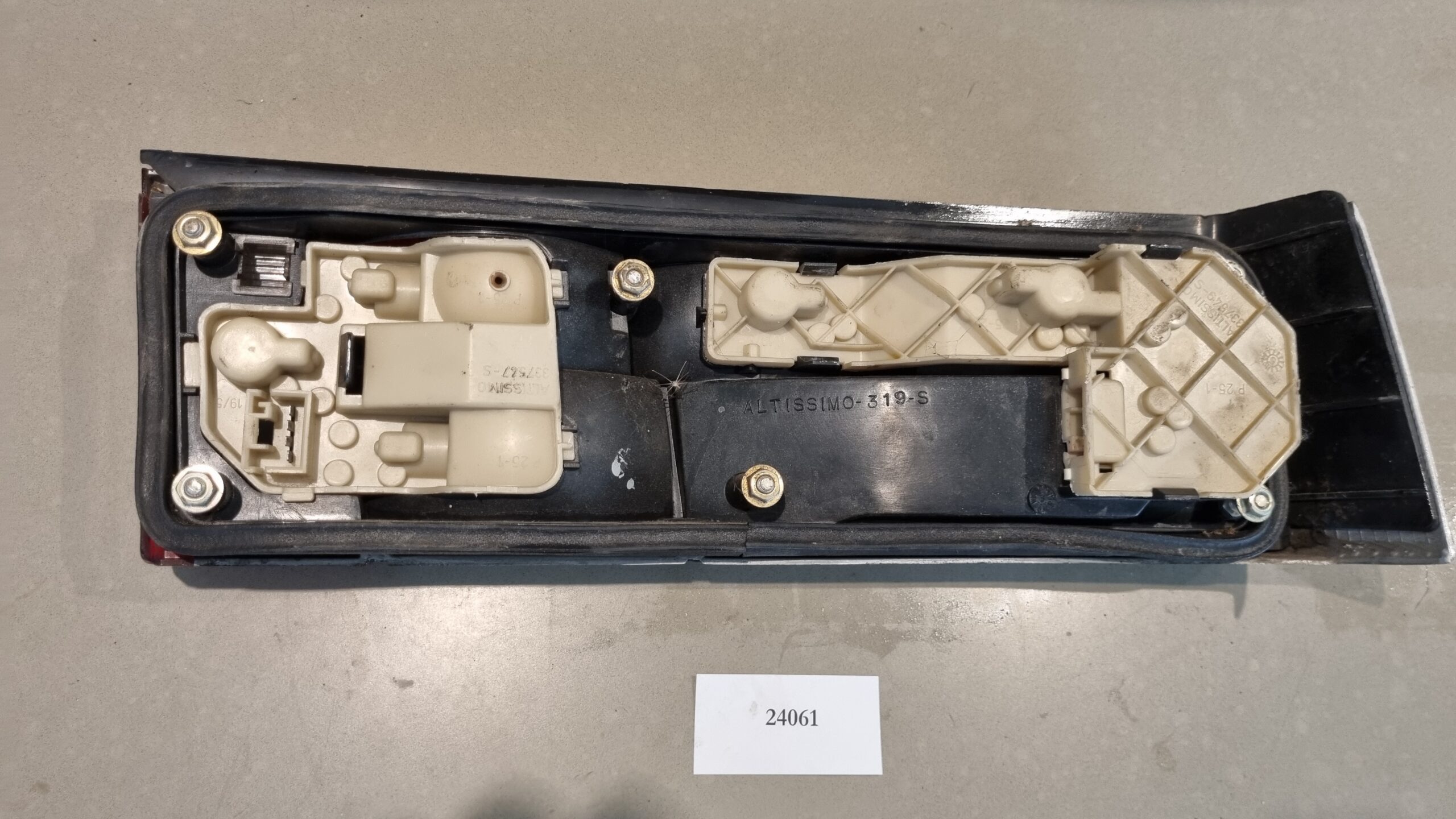 Achterlicht links Alfa Romeo 33 (905) Sport Wagon Altissimo 60501831