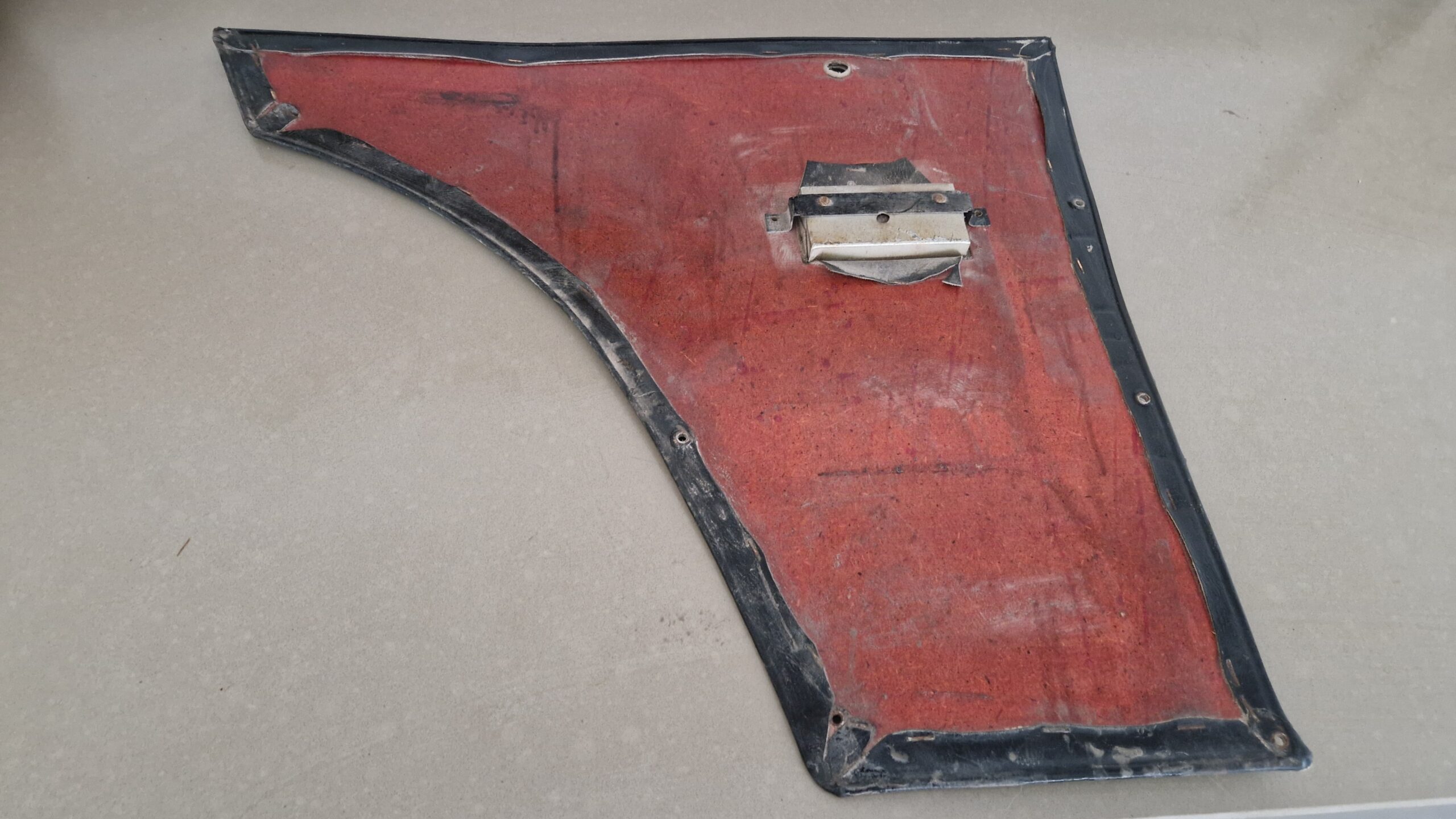 Achterpaneel interieur linkss Alfa Romeo 2000 GTV
