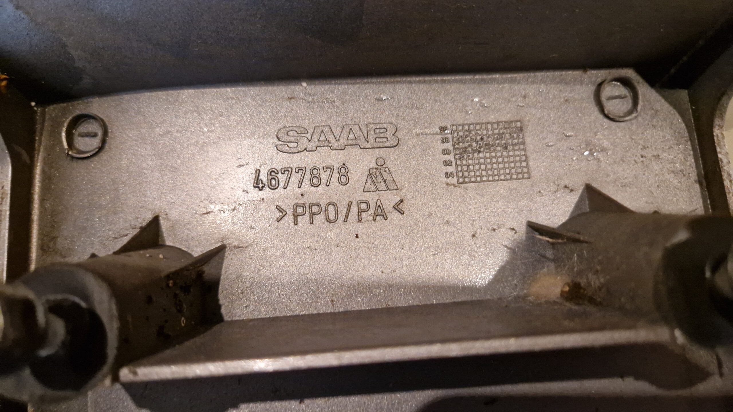 Hoekpaneel linksachter Saab 9-3