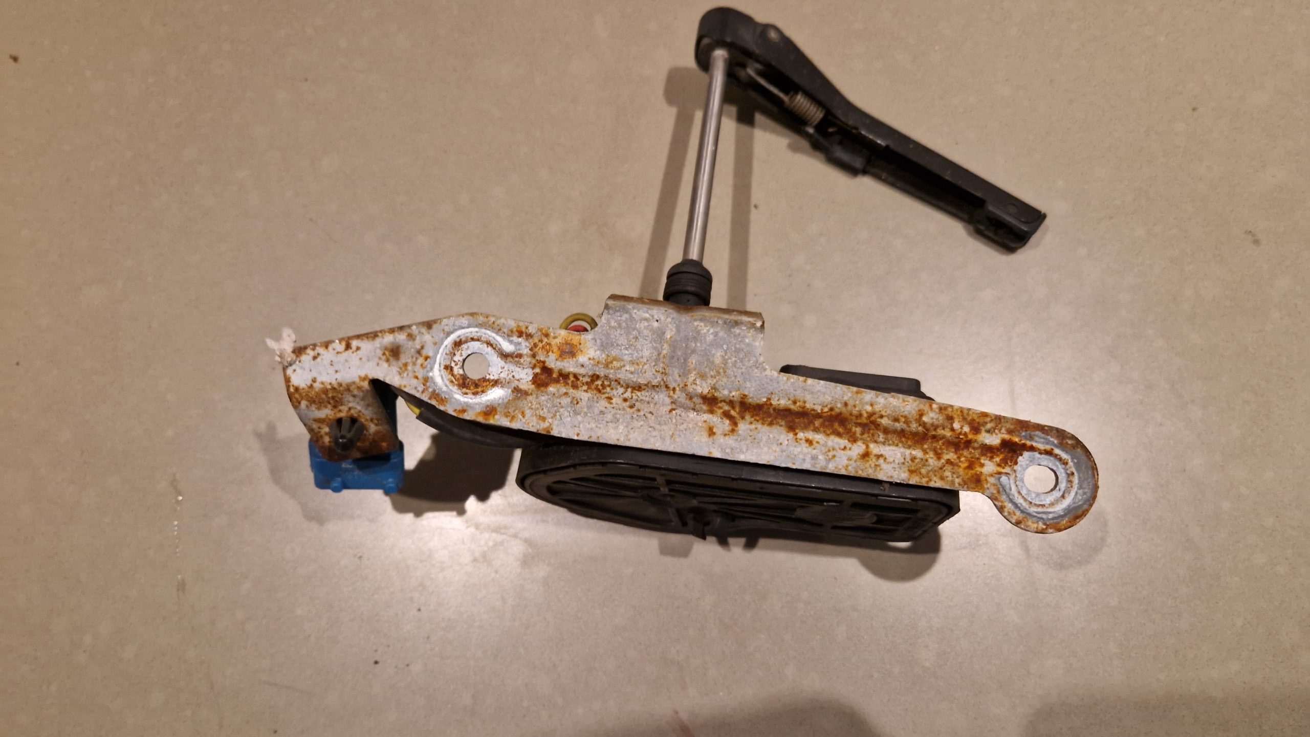 Wissermotor koplamp rechterzijde Saab 9-3