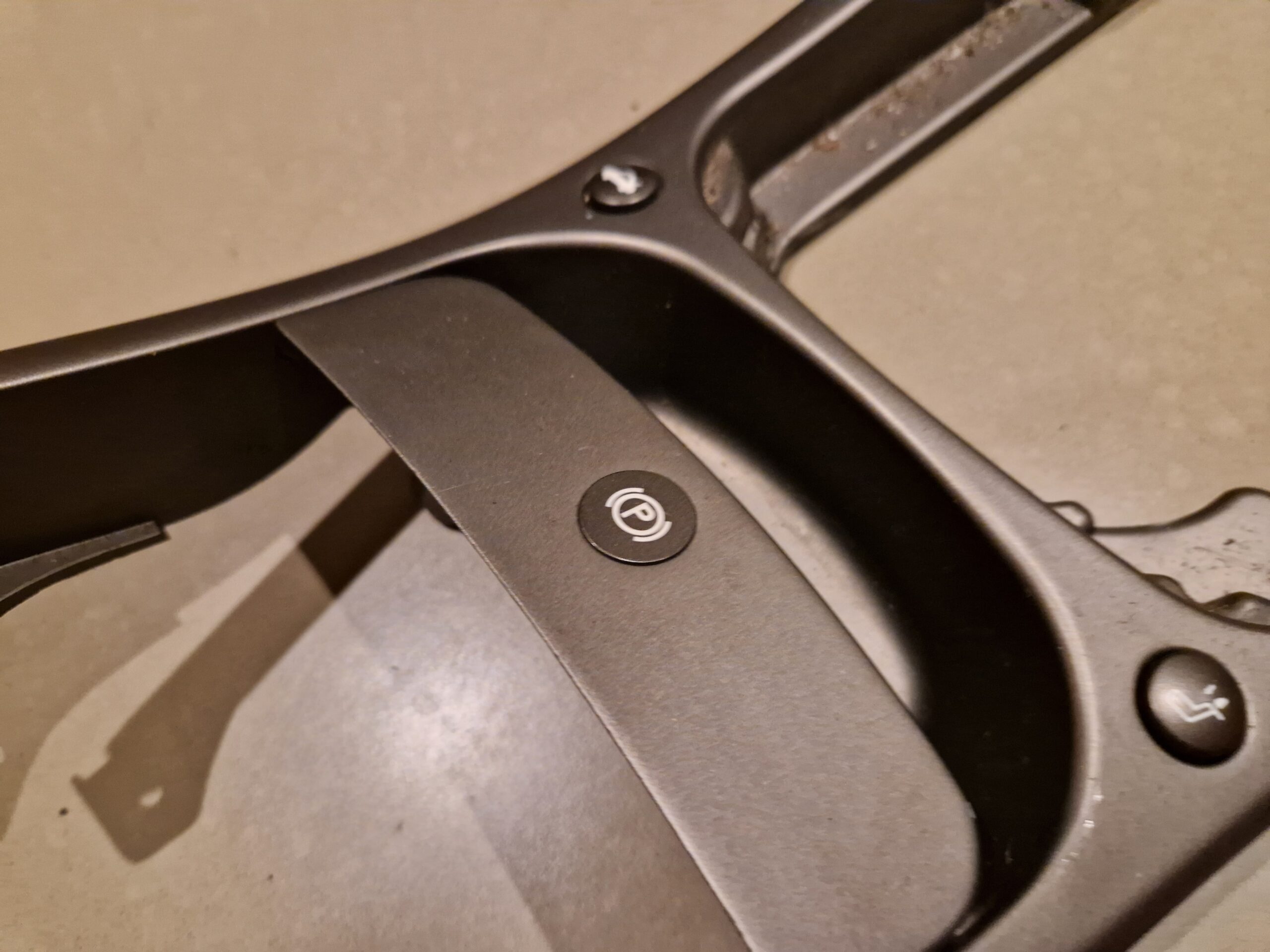 Frame middenconsole met handrembediening Lancia Thesis