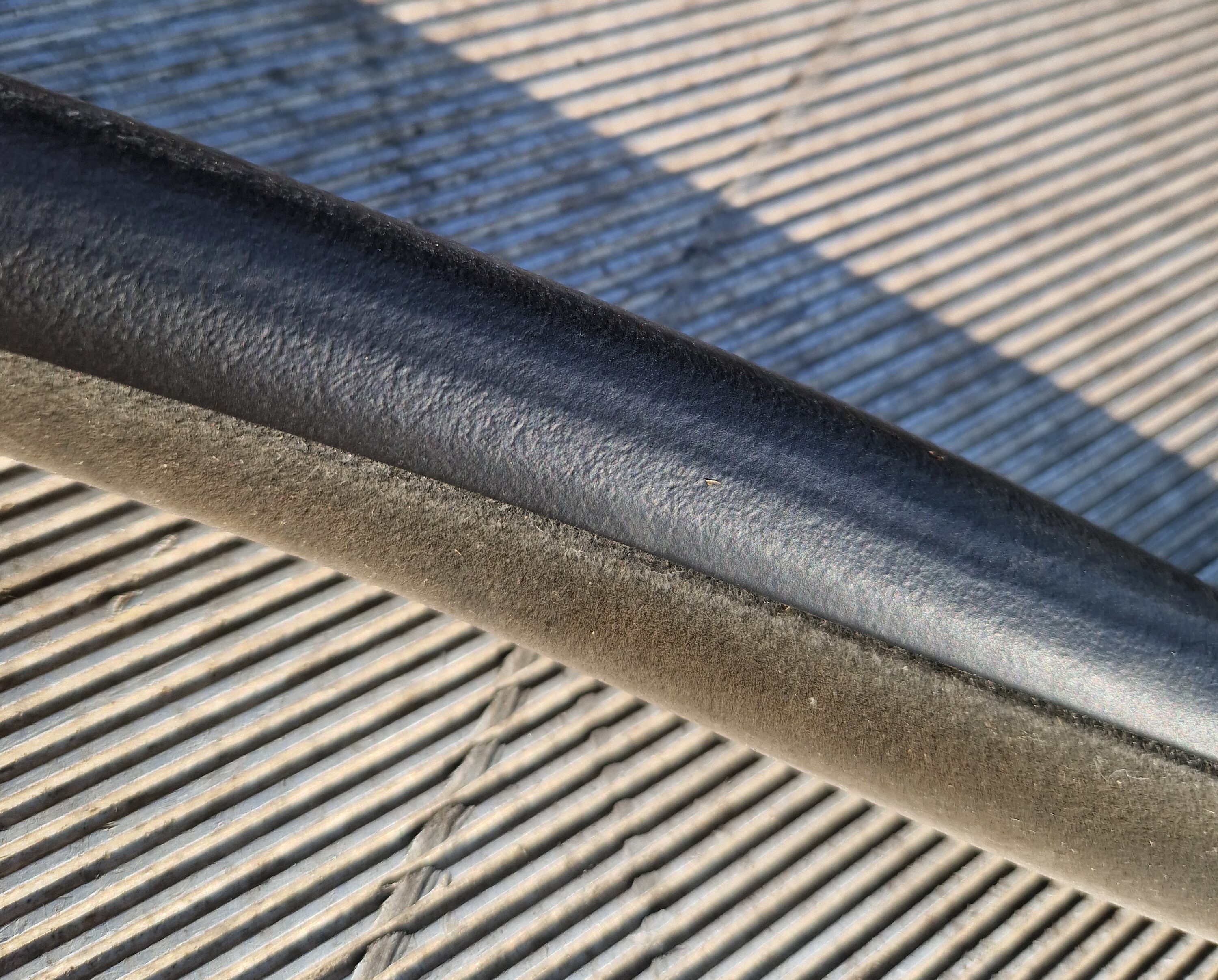 Deurrubber linksachter Lancia Thesis