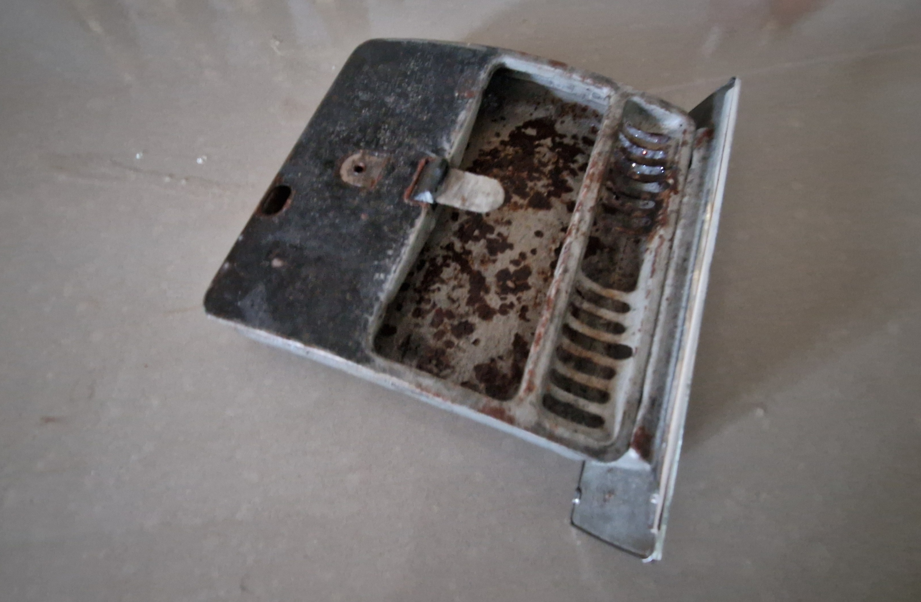 Asbak BMW E120 2000C en 2000CS