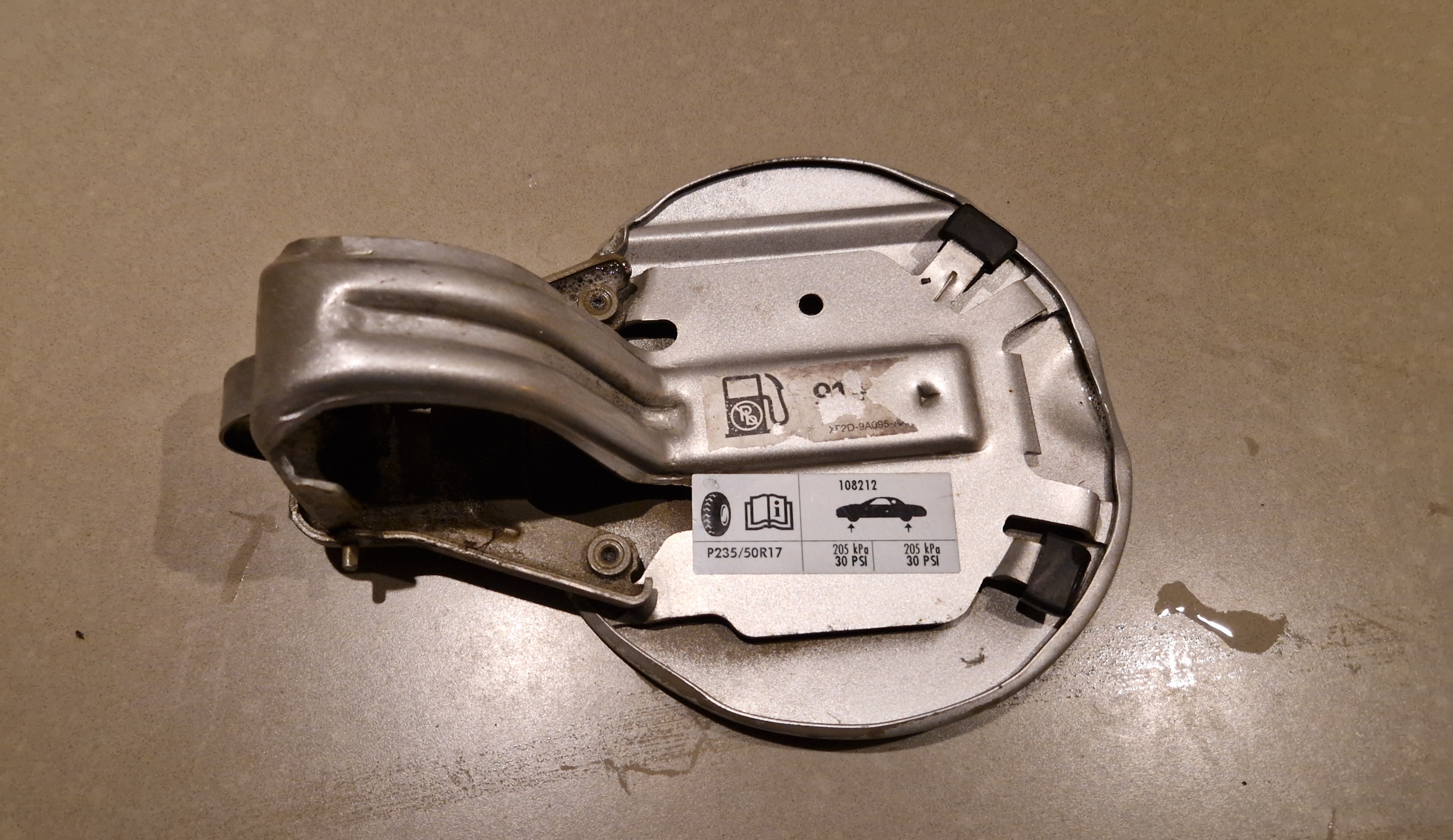Tankklep tankdeksel Ford Thunderbird 2002-2005