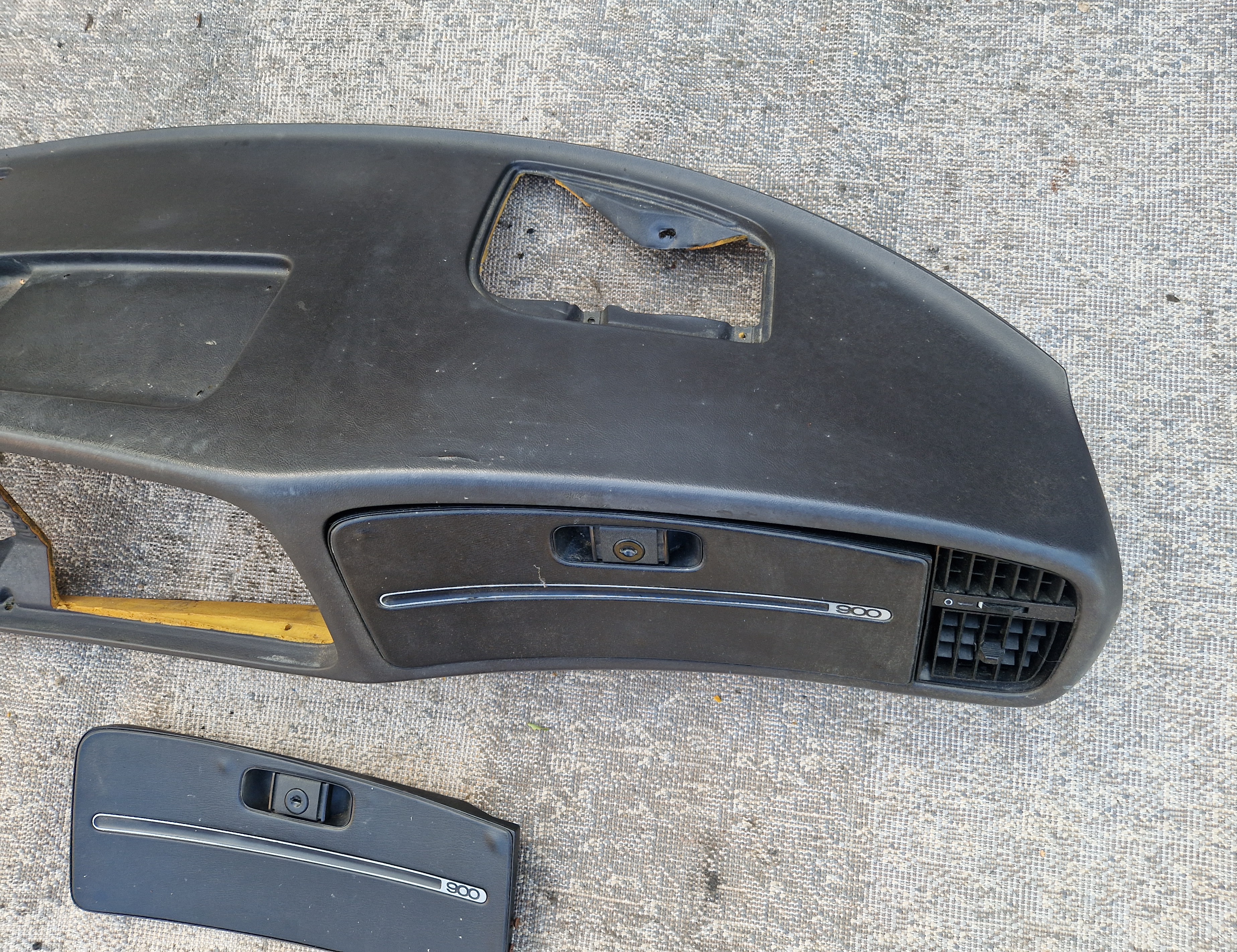 Dashboard Saab 900 classic