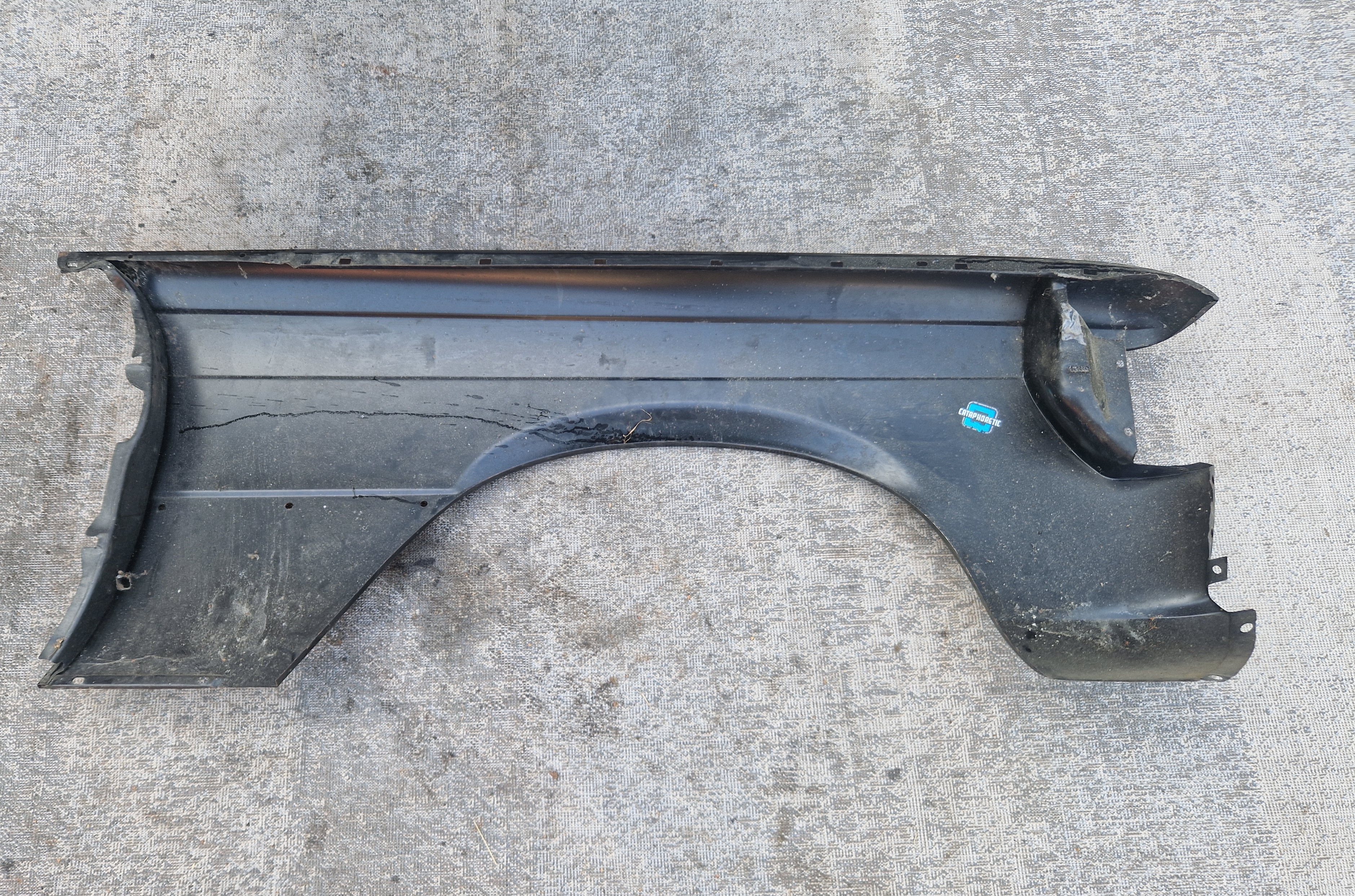 Rechter voorspatbord Mercedes W116 NOS