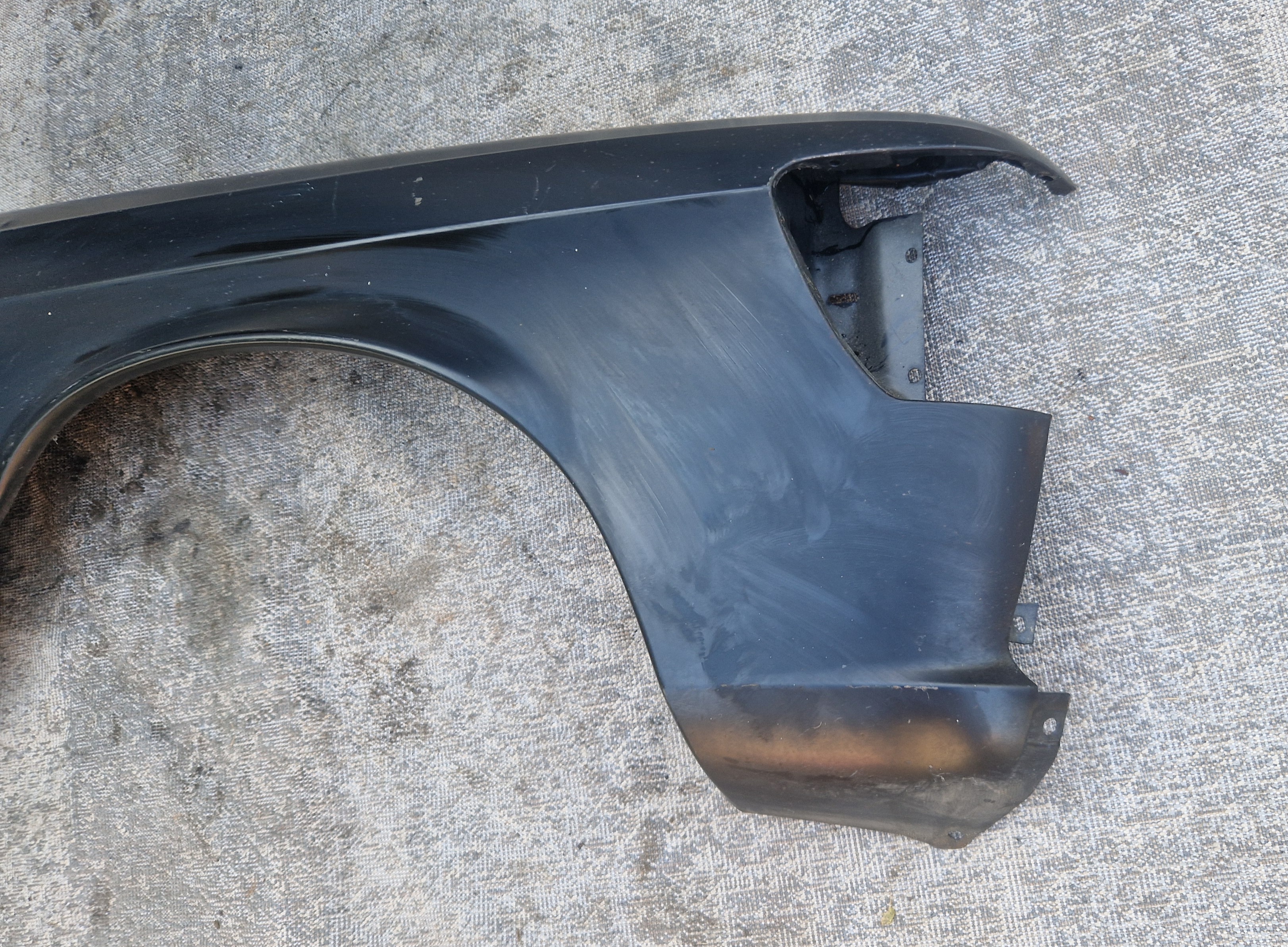 Rechter voorspatbord Mercedes W116 NOS