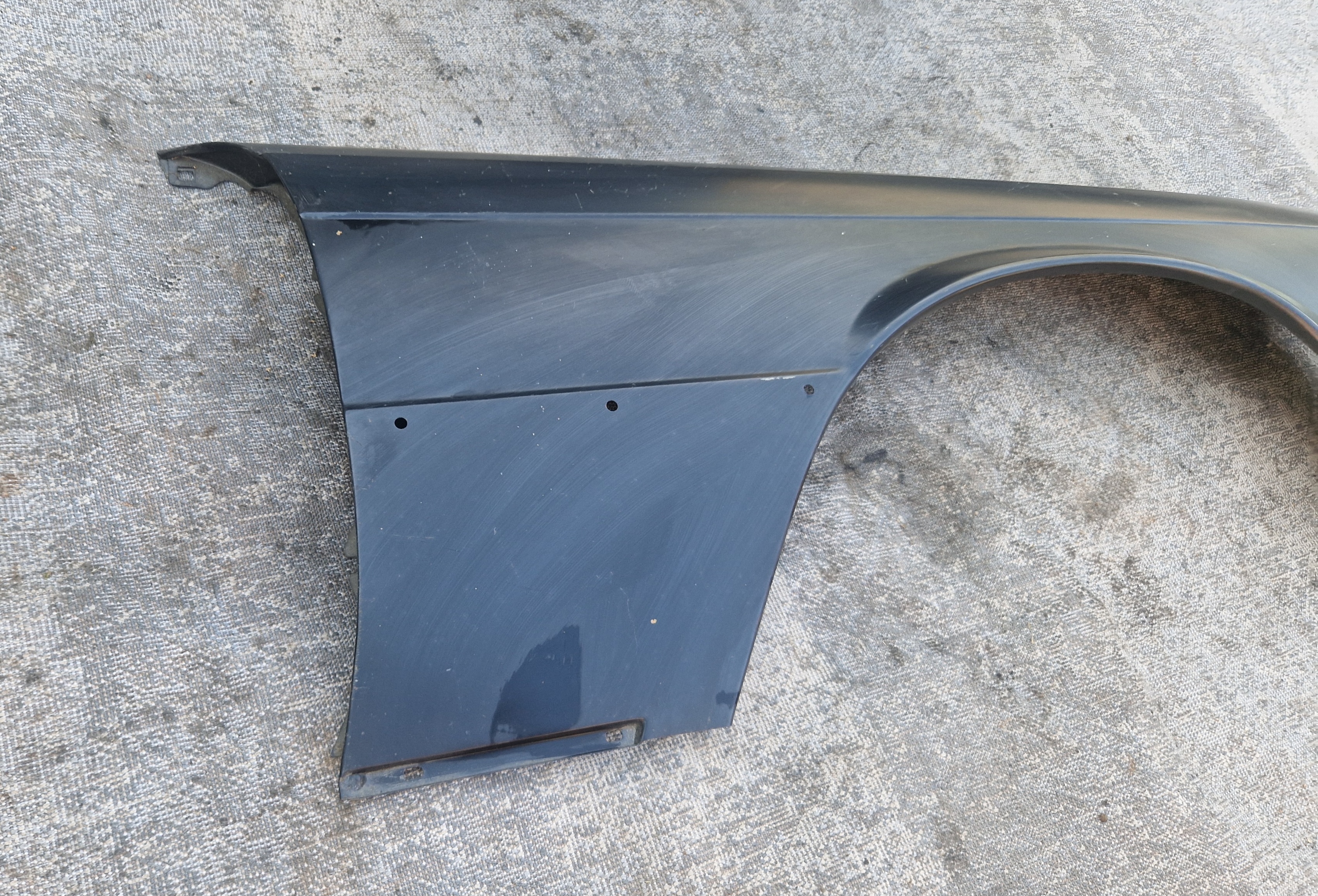 Rechter voorspatbord Mercedes W116 NOS