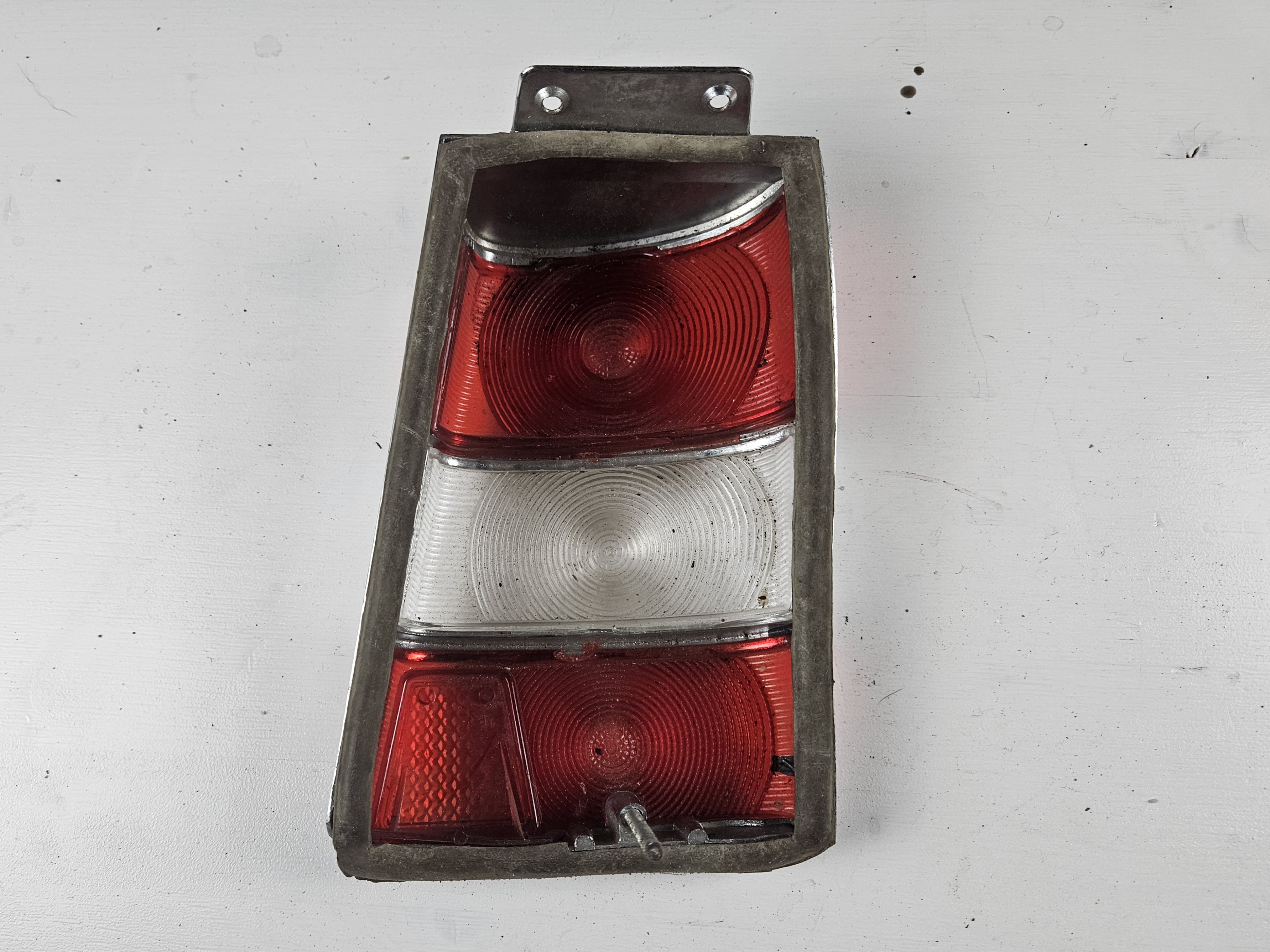 Achterlichtglas links "Neue Klasse"