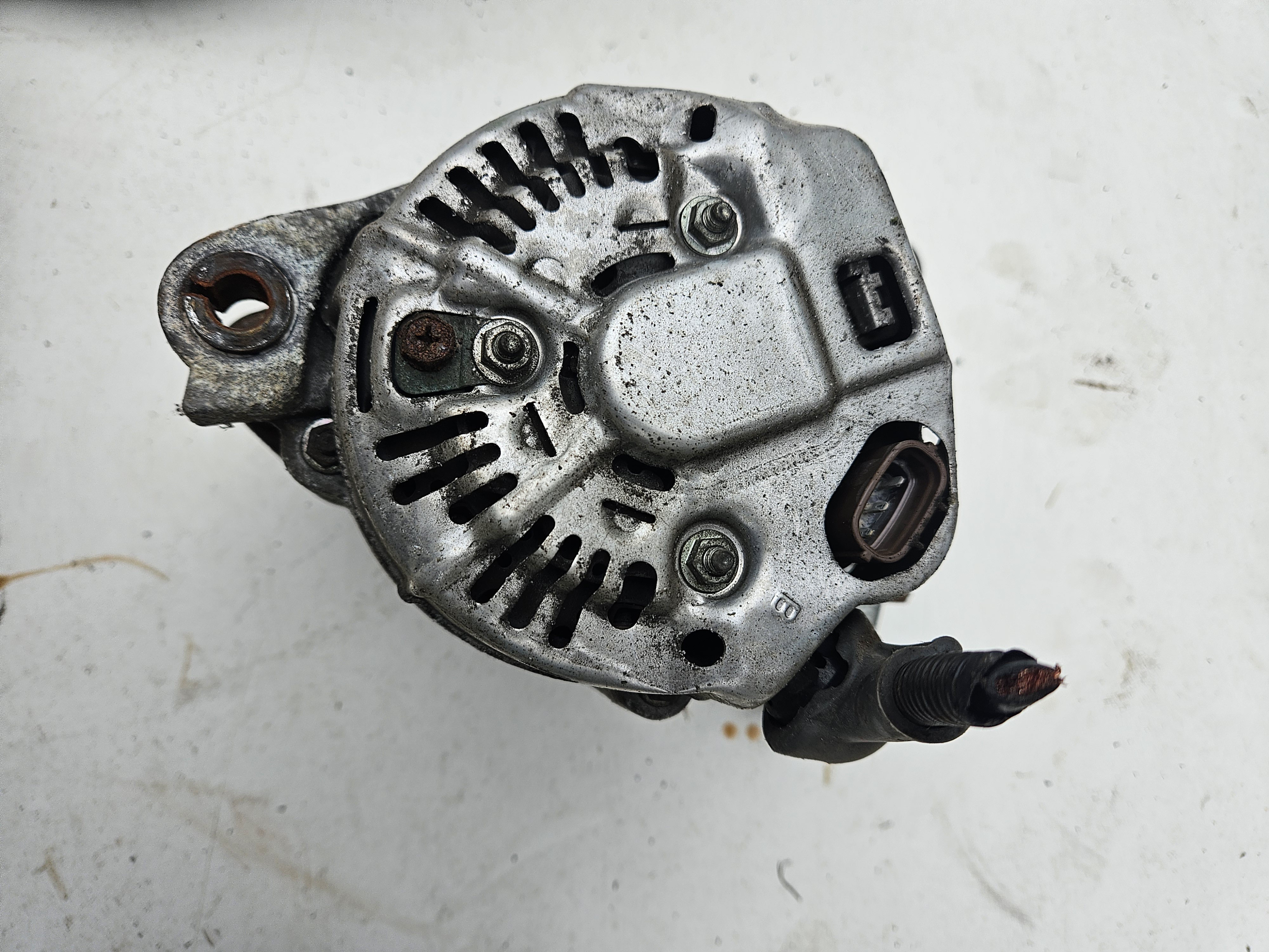Dynamo Daihatsu Materia 1.3