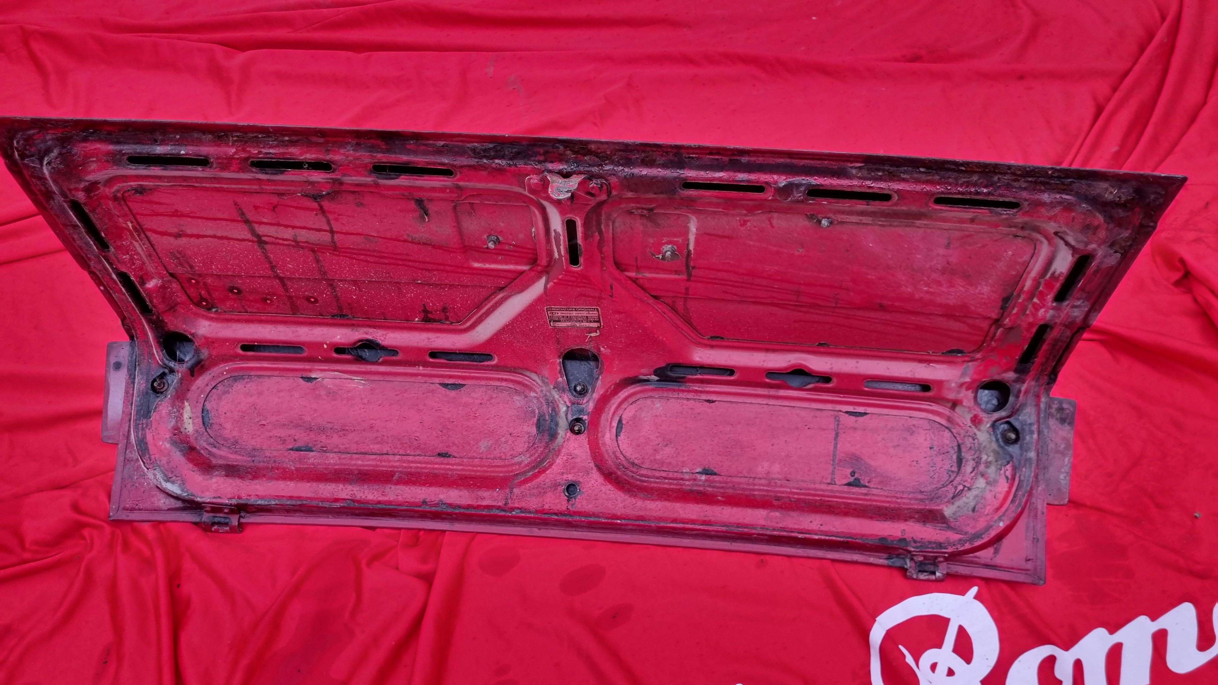 Achterklep Alfasud met spoiler