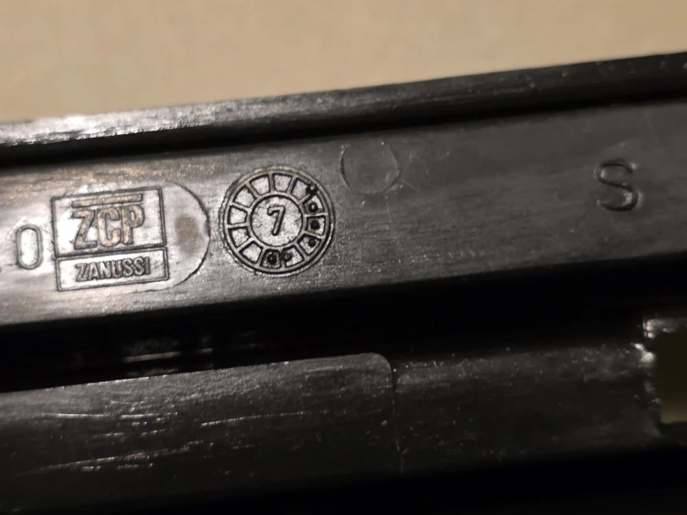 Koplampgrille links