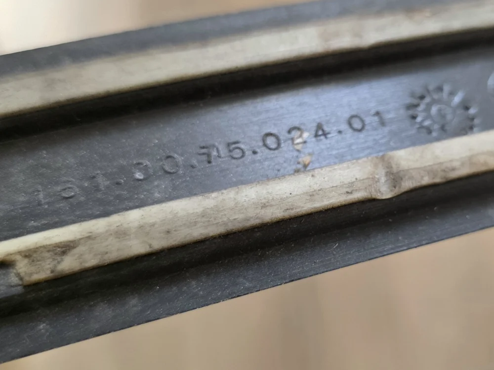 Sierstrip rechter voorspatbord